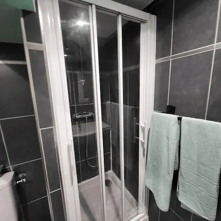 Appartement Charmant Americain Hardricourt Exterior photo